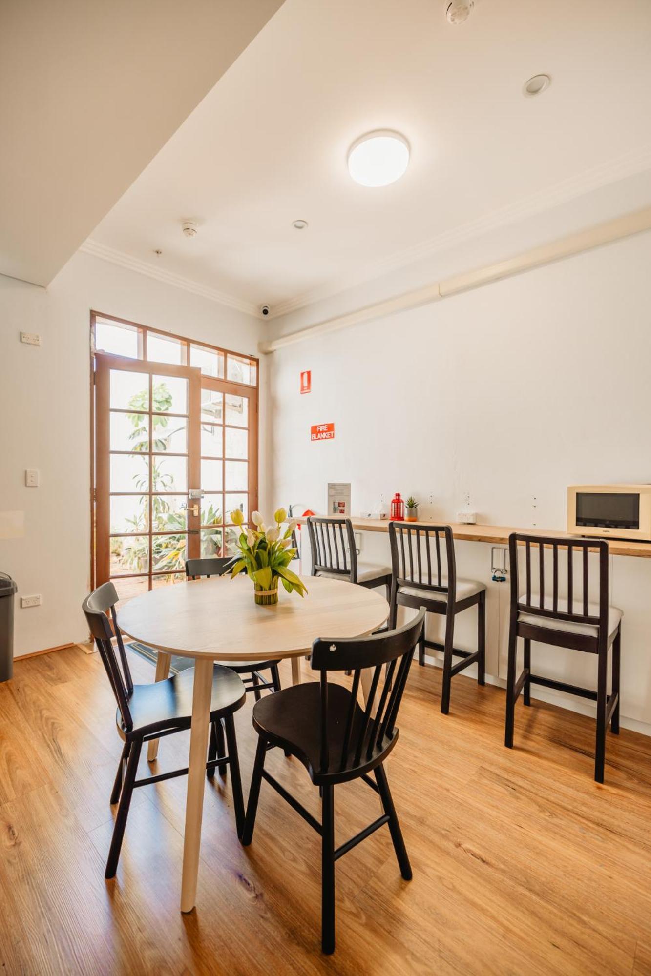 Newtown Cozy Stays Сідней Екстер'єр фото